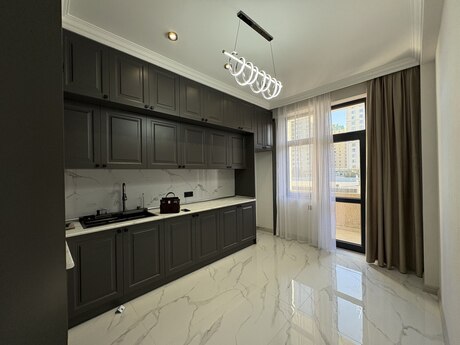 2-комн. новостройка - Наримановский р. - 82 м²