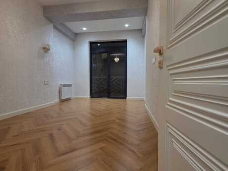 2-комн. новостройка - Хатаинский р. - 80 м²