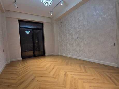 2-комн. новостройка - Хатаинский р. - 80 м²