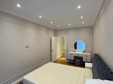 2-комн. новостройка - Хатаинский р. - 64 м²