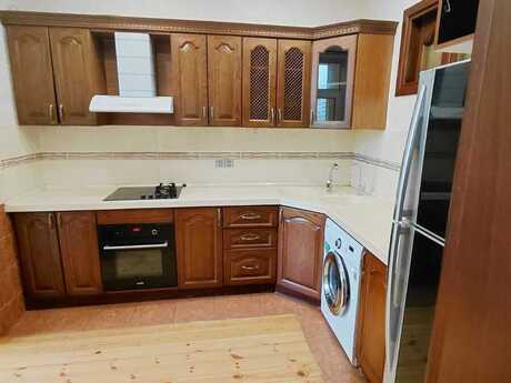 3-комн. новостройка - м. 20 января - 88 м²