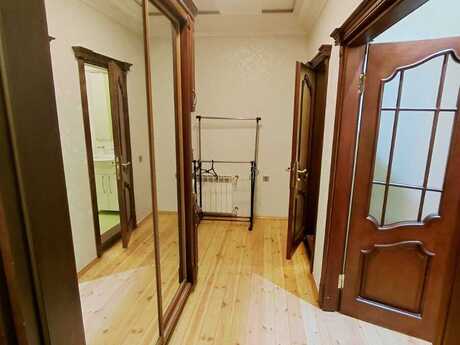 3-комн. новостройка - м. 20 января - 88 м²