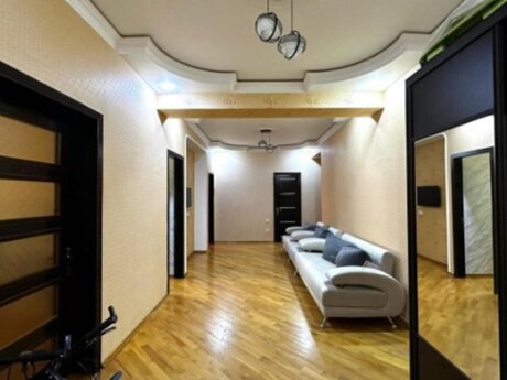 3 otaqlı yeni tikili - 20 Yanvar m. - 145 m²