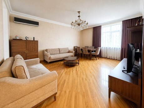 3 otaqlı yeni tikili - Nizami m. - 125 m²