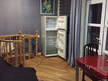 2 otaqlı köhnə tikili - 28 May m. - 60 m²