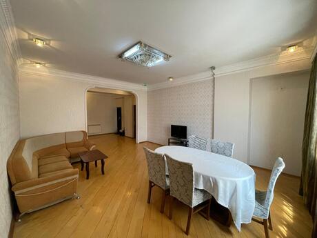 3 otaqlı yeni tikili - Şah İsmayıl Xətai m. - 120 m²