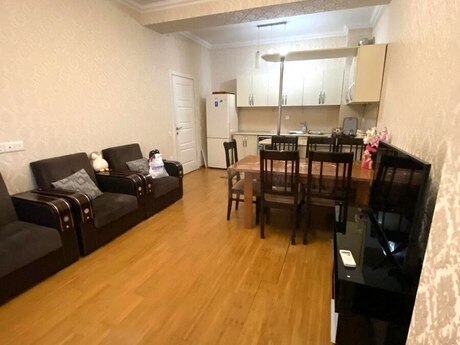 2 otaqlı köhnə tikili - 20 Yanvar m. - 61 m²