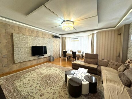 4-комн. новостройка - м. 8 ноября - 190 м²