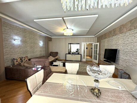 4-комн. новостройка - м. 8 ноября - 190 м²