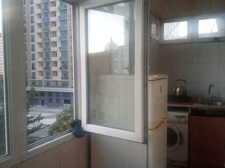 2 otaqlı köhnə tikili - 28 May m. - 35 m²