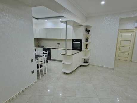 3-комн. новостройка - м. Низами - 117 м²