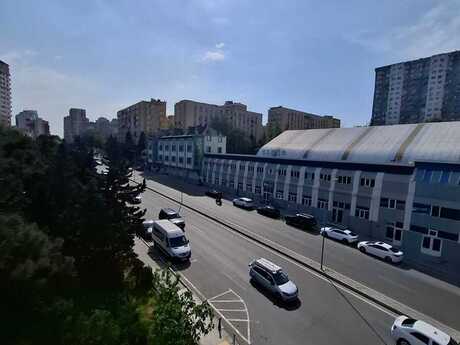 3 otaqlı köhnə tikili - Memar Əcəmi m. - 65 m²