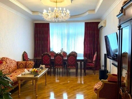 3-комн. новостройка - м. Низами - 106 м²