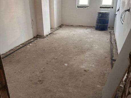 3-комн. новостройка - Насиминский  р. - 158 м²