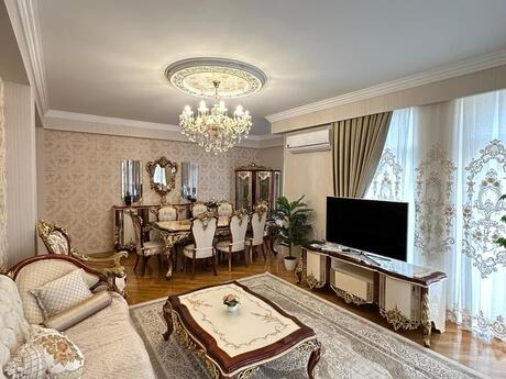 3-комн. новостройка - м. 28 мая - 150 м²