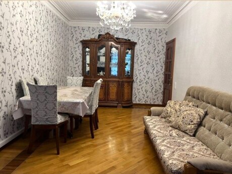 3-комн. вторичка - м. Азадлыг проспекти - 90 м²