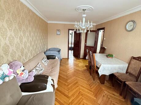 3-комн. вторичка - м. Ази Асланов - 75 м²