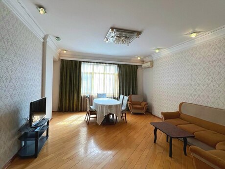 3-комн. новостройка - м. Шах Исмаил Хатаи - 127 м²