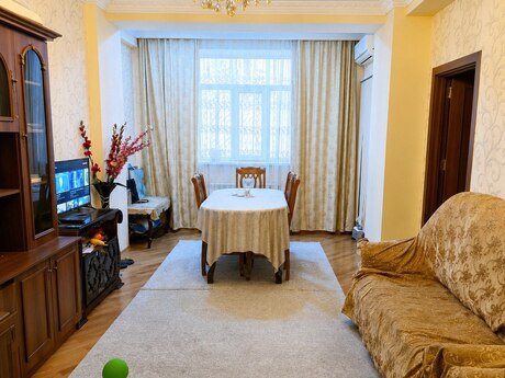 3-комн. новостройка - м. 20 января - 106 м²