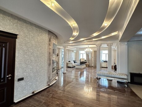 5-комн. новостройка - м. 28 мая - 450 м²