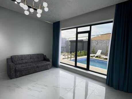 4 otaqlı həyət evi/bağ evi - Mərdəkan q. - 220 m²