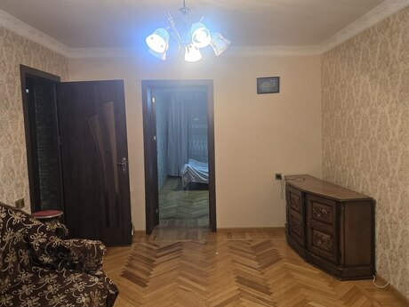 3-комн. вторичка - м. Низами - 60 м²
