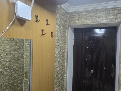 3-комн. вторичка - м. Низами - 60 м²