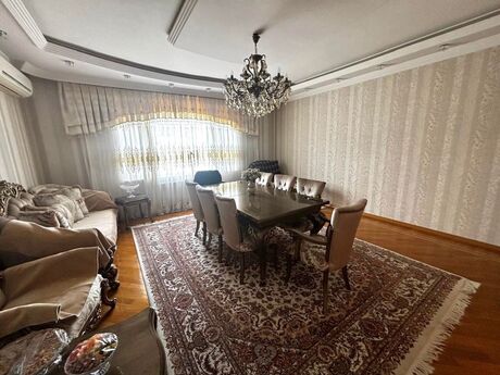 3 otaqlı yeni tikili - 8 Noyabr m. - 138 m²