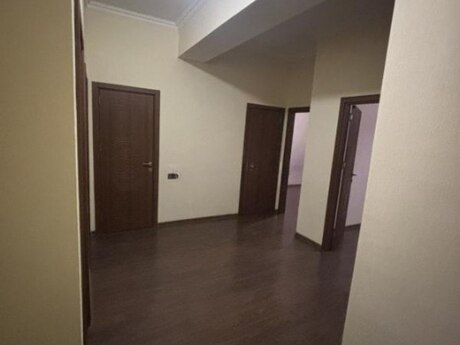 4-комн. новостройка - Ясамальский р. - 111 м²