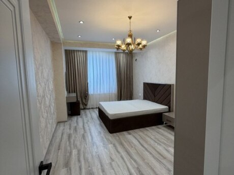 2-комн. новостройка - м. 20 января - 80 м²