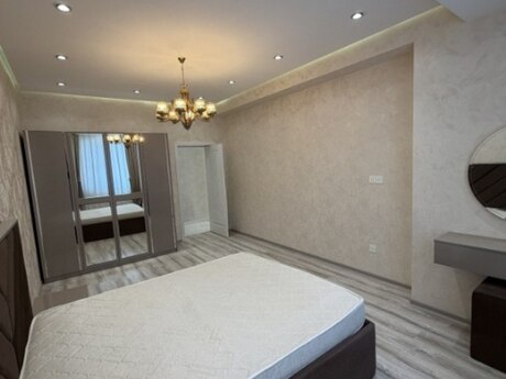 2-комн. новостройка - м. 20 января - 80 м²