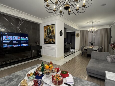 4 otaqlı yeni tikili - Nəsimi r. - 237 m²