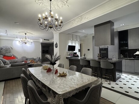 4 otaqlı yeni tikili - Nəsimi r. - 237 m²