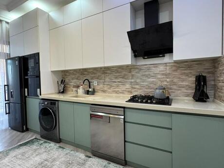 3-комн. новостройка - м. Нариман Нариманов - 110 м²