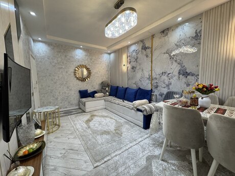 2 otaqlı köhnə tikili - Massiv V q. - 55 m²
