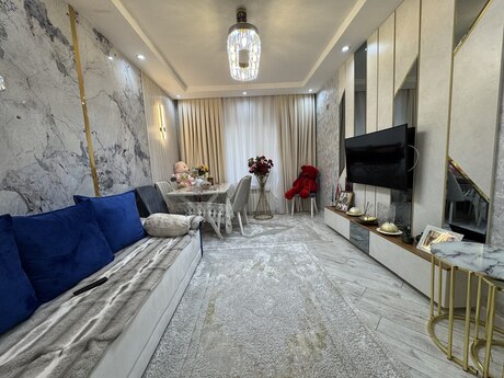 2 otaqlı köhnə tikili - Massiv V q. - 55 m²
