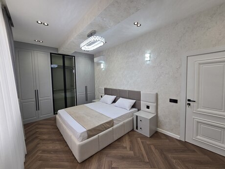 3-комн. новостройка - м. Ази Асланов - 105 м²