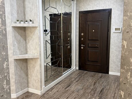 2-комн. новостройка - м. Ичеришехер - 74 м²