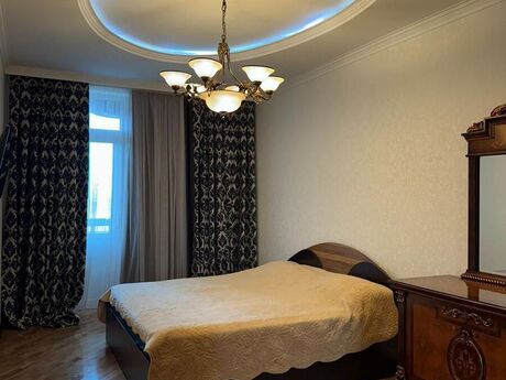 3-комн. новостройка - м. Низами - 110 м²