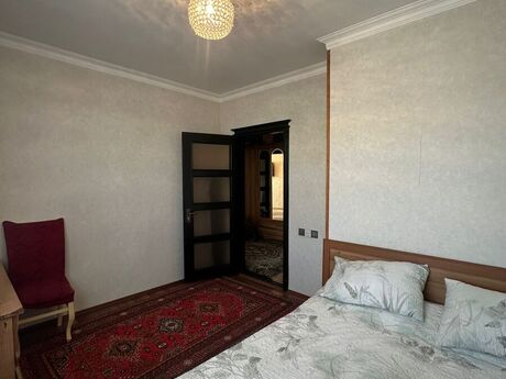 3-комн. вторичка - м. Автовокзал - 70 м²