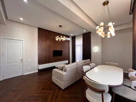 3-комн. новостройка - Насиминский  р. - 127 м²