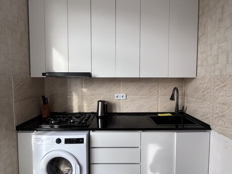 2-комн. новостройка - Насиминский  р. - 70 м²