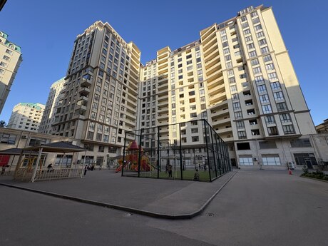 3-комн. новостройка - Наримановский  р. - 157 м²