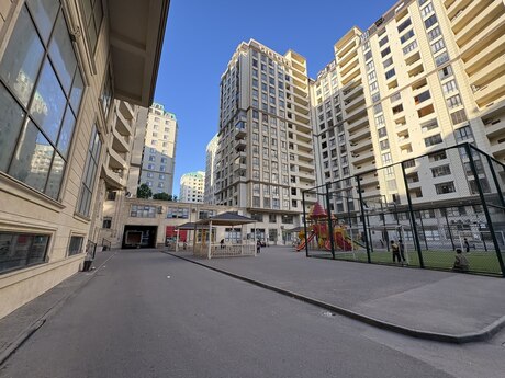 3-комн. новостройка - Наримановский  р. - 157 м²