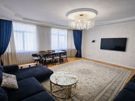 3-комн. новостройка - Наримановский  р. - 130 м²
