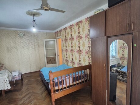 1 otaqlı köhnə tikili - Elmlər Akademiyası m. - 35 m²