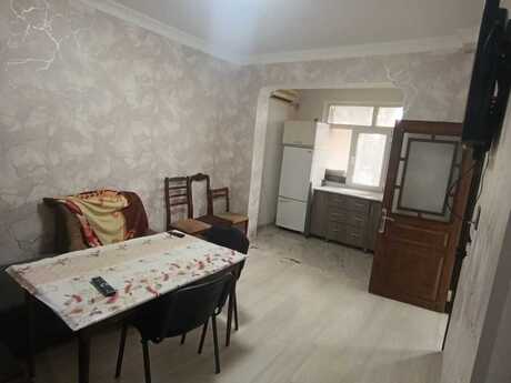 3 otaqlı köhnə tikili - 20 Yanvar m. - 45 m²
