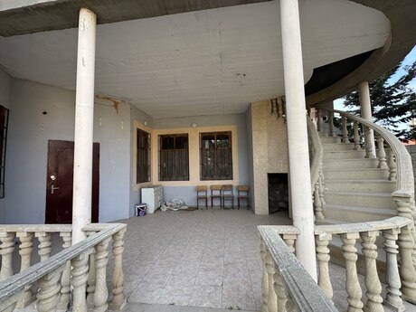 6 otaqlı həyət evi/bağ evi - Hövsan q. - 80.5 m²