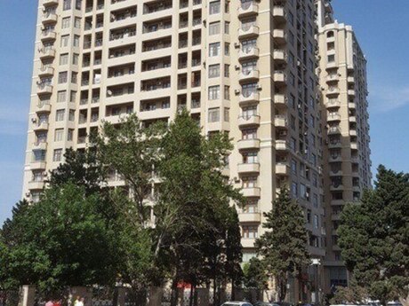3 otaqlı yeni tikili - İnşaatçılar m. - 156 m²