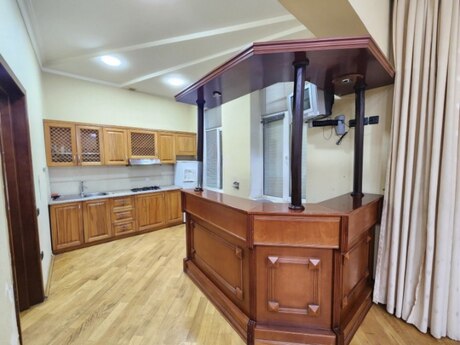 3 otaqlı köhnə tikili - Sahil m. - 87 m²